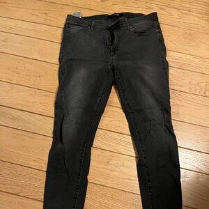 Joe's skinny jeans size 30 - distressed hem - gently worn